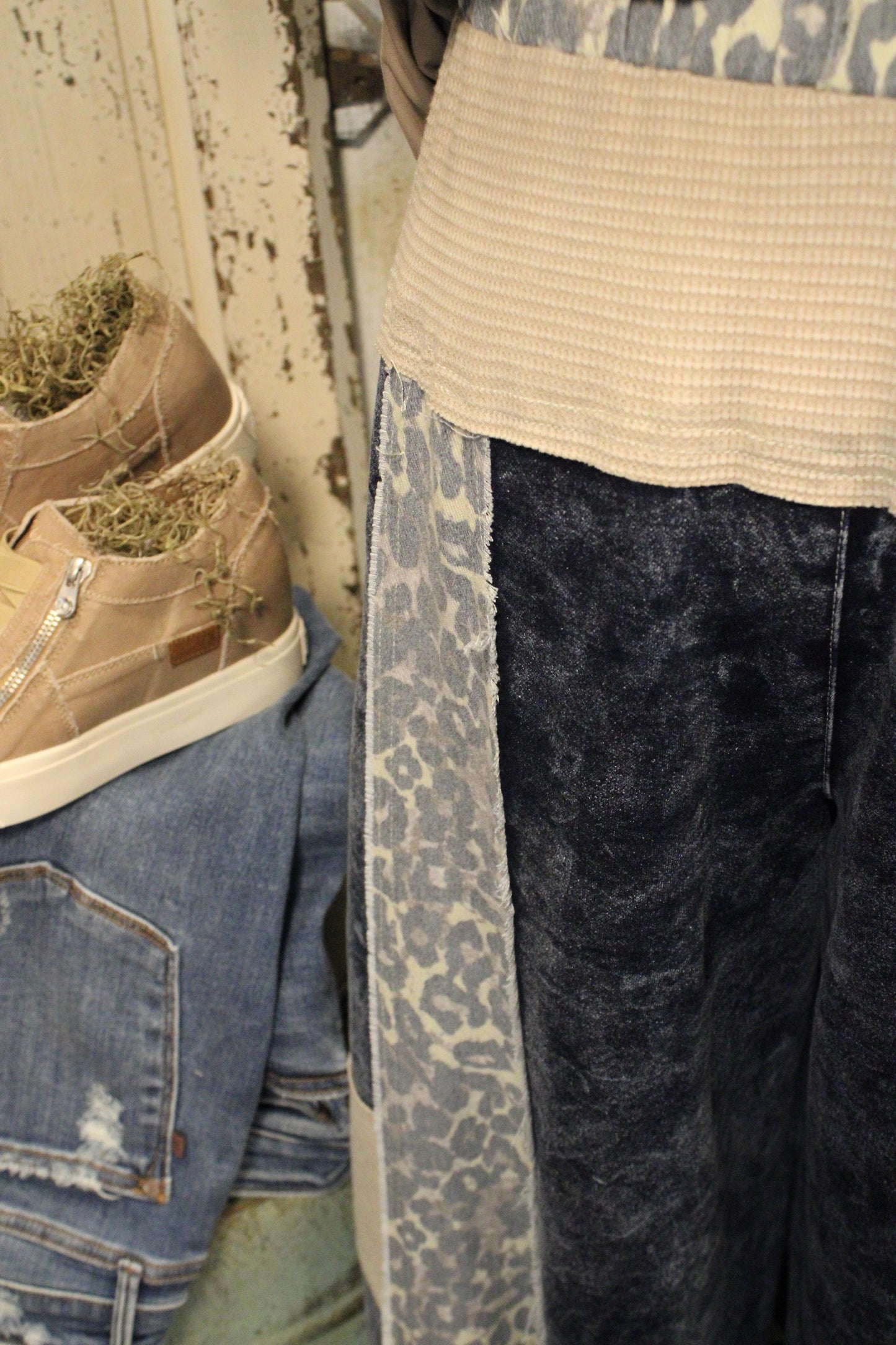 Roar And Ruffle Pants
