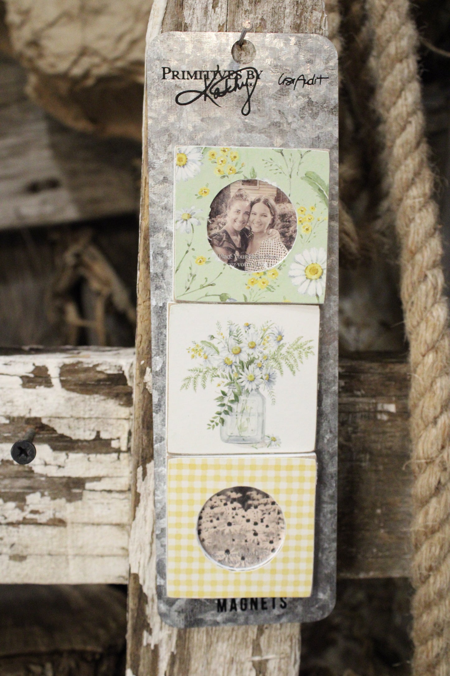 Daisy Photo Magnet Set