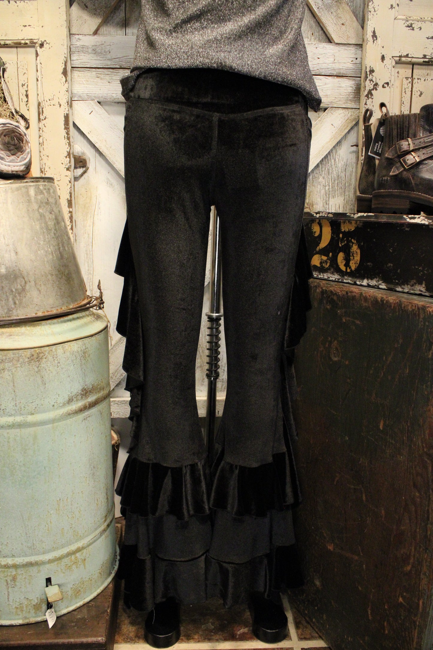 Velvet Ruffle Leggings