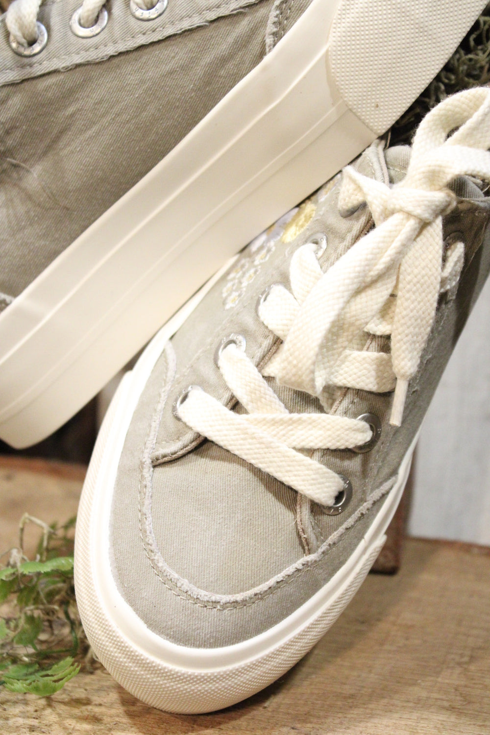 Sadie Sun 3 Sneaker