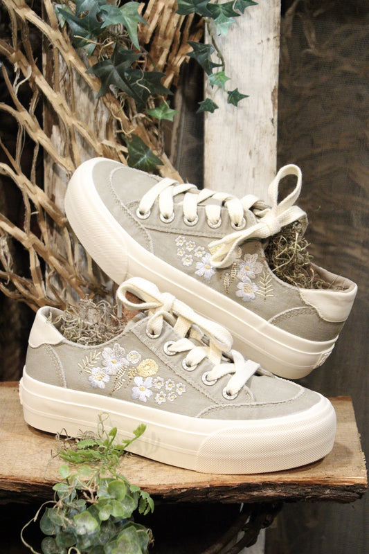 Sadie Sun 3 Sneaker