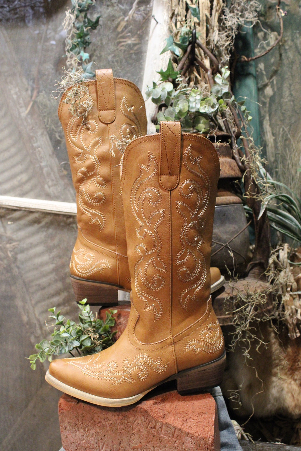 Lily Pearl Cowgirl Boots
