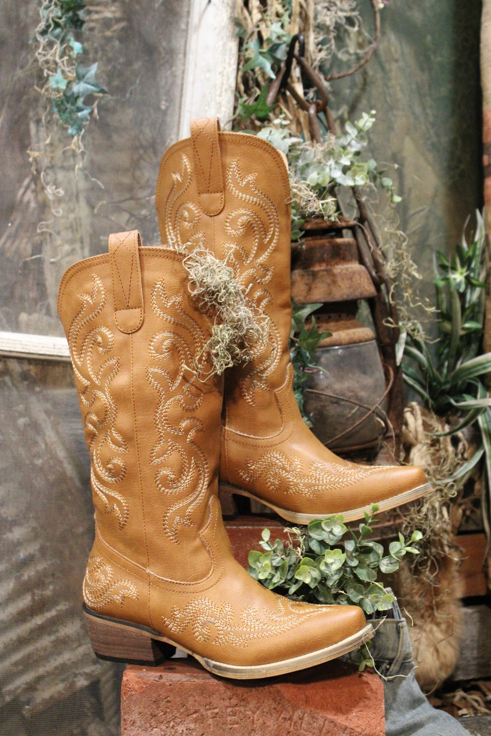 Lily Pearl Cowgirl Boots