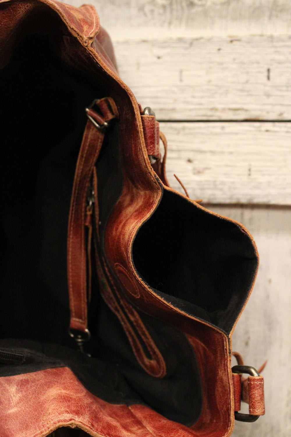 Bed|Stu Rockaway Cherry Lux Handbag
