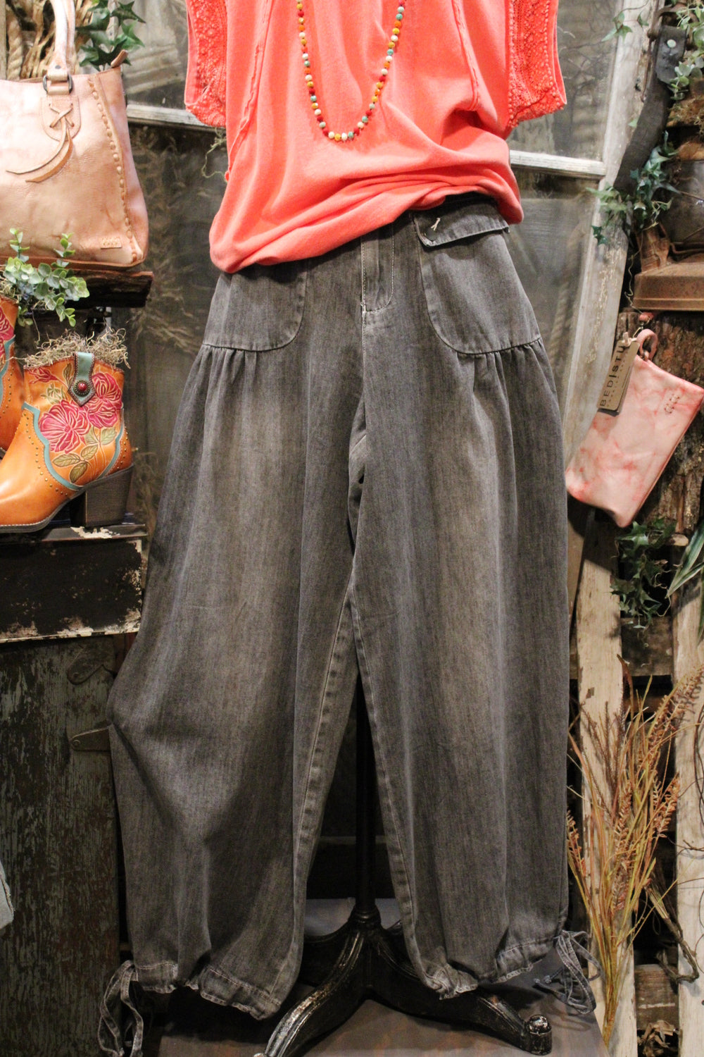 Move'em Out Black Jeans