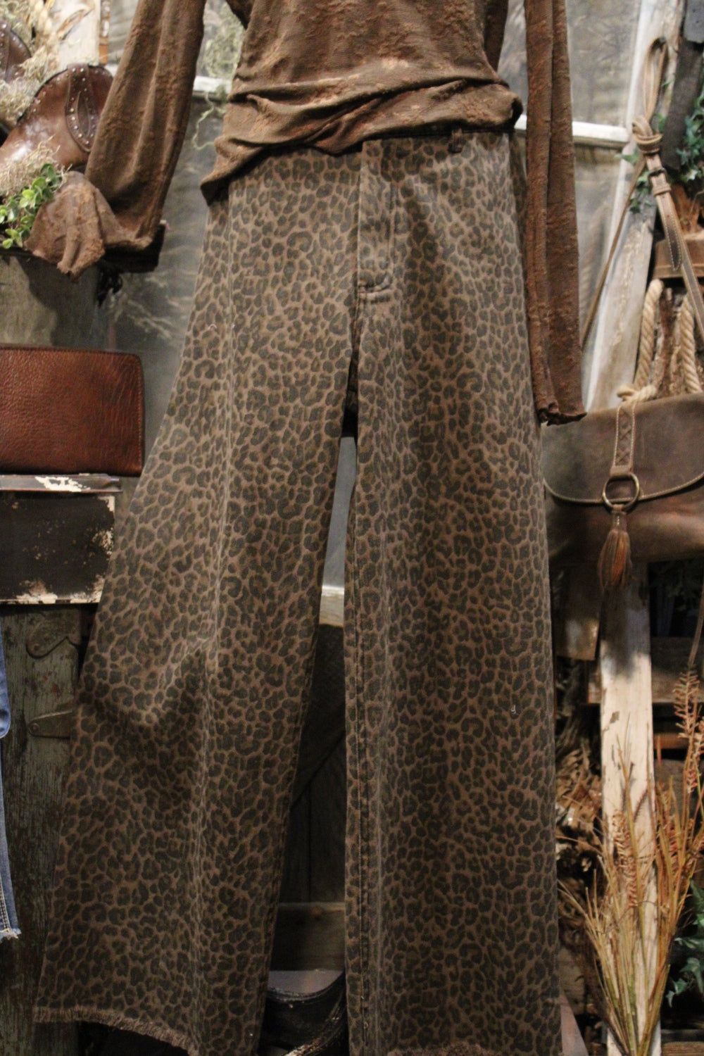 Lazy Leopard Jeans