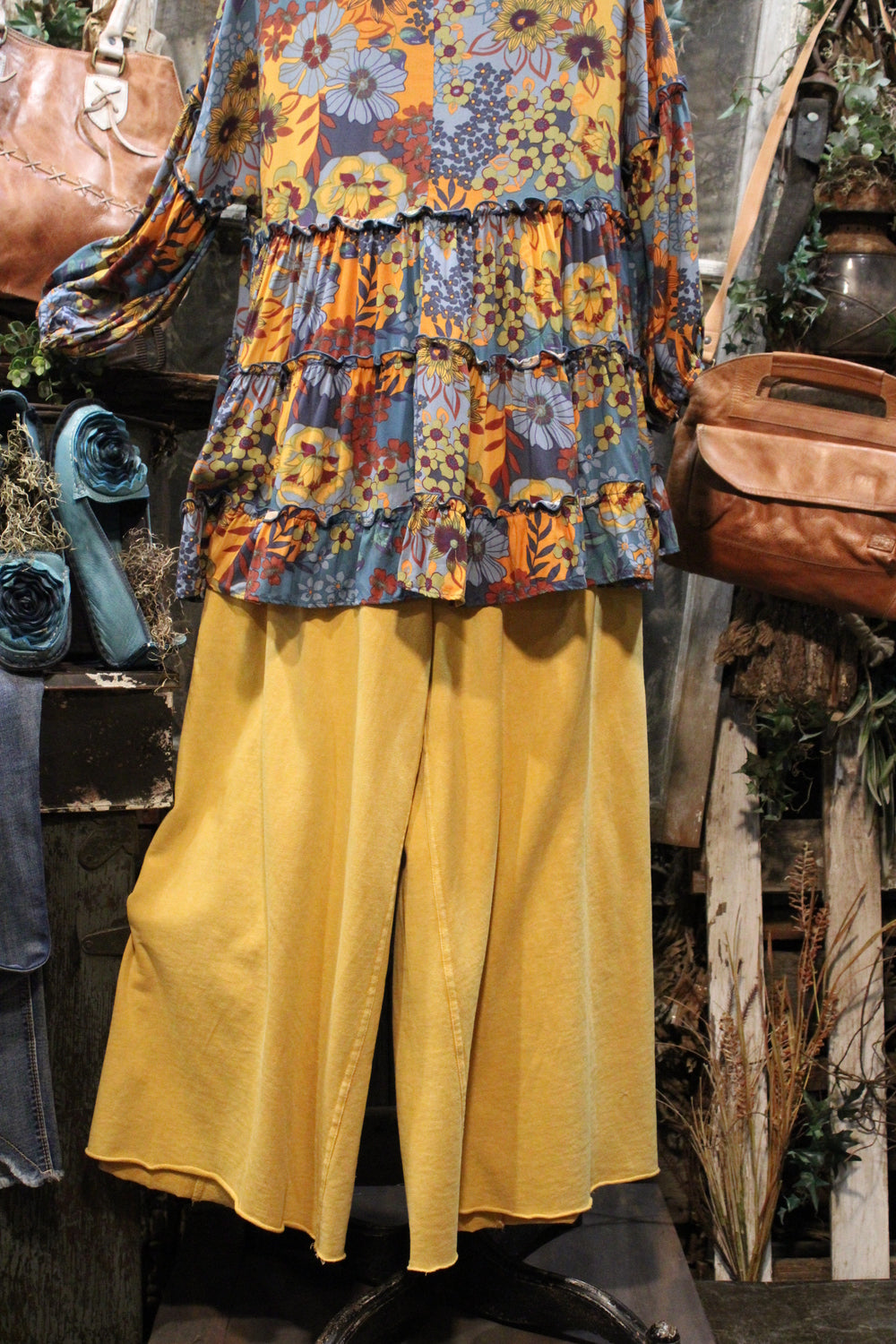 Kick Back Mustard Casual Pants