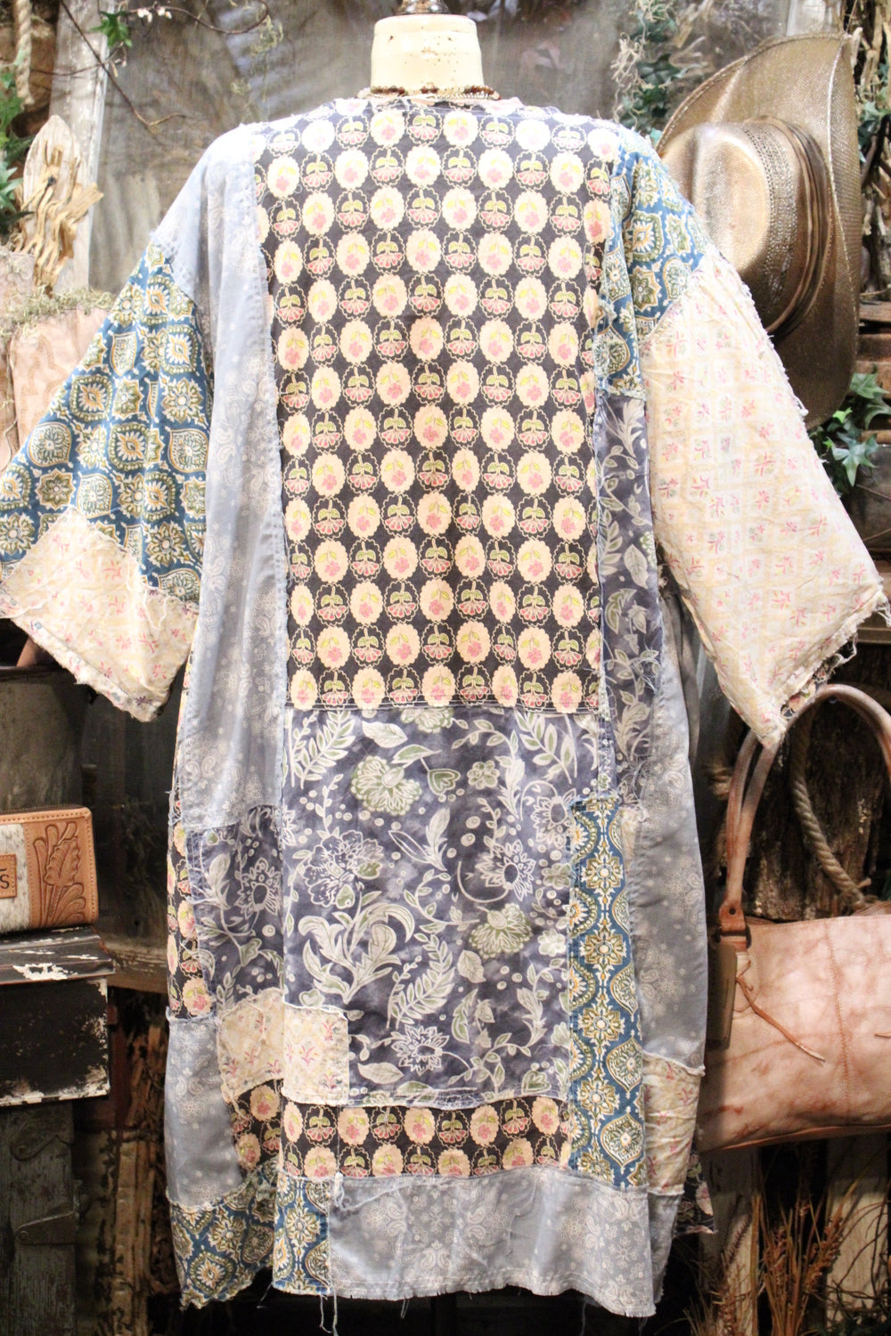 Charming Finds Patches Duster