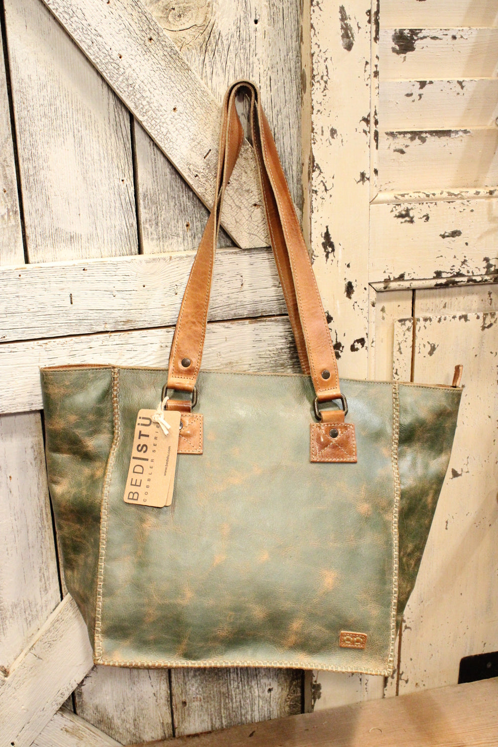 Bed|Stu Celindra Forest Lux Tan Rustic Handbag