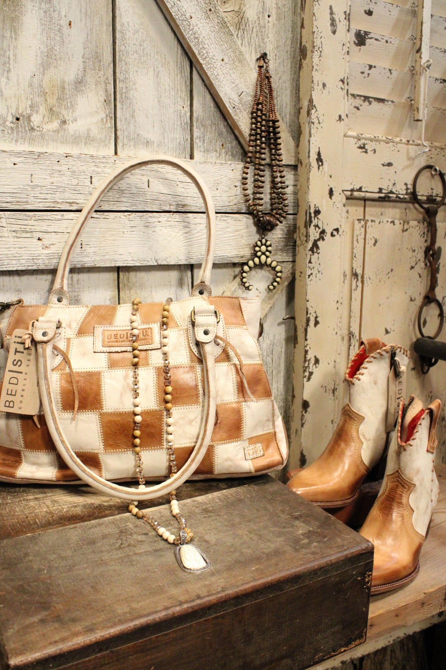 Bed|Stu Rockababy SL Nectar Lux Tan Rustic Handbag