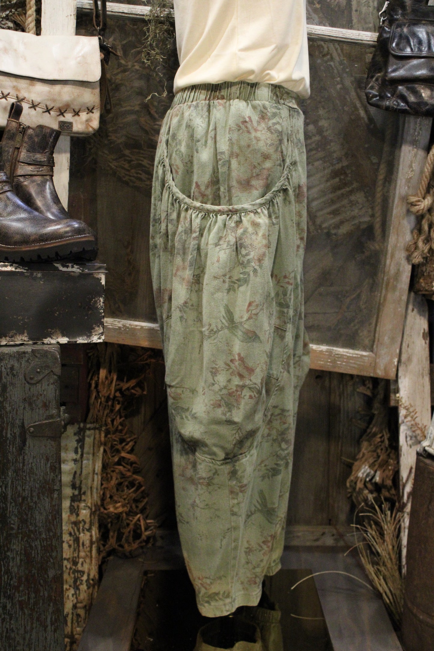 Vintage Garden Floral Pants