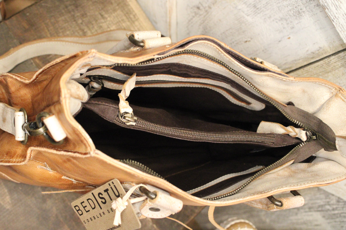 Bed|Stu Bruna Tan Rustic Nectar Lux Handbag