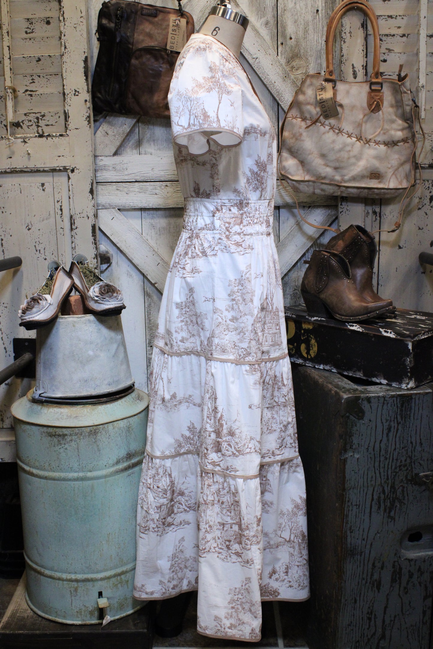 Governors Mansion Latte Dress