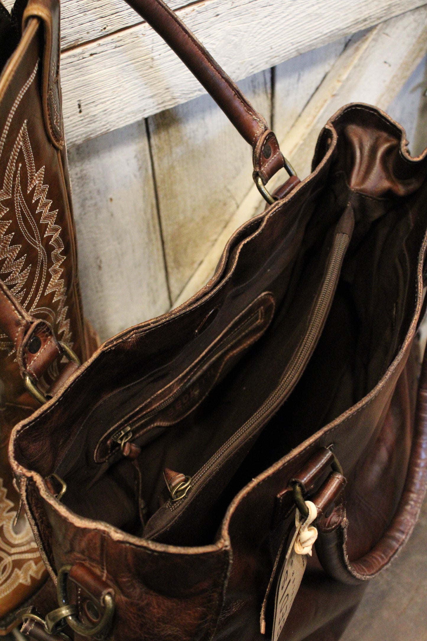 Bed|Stu Rockaway Teak Rustic Handbag