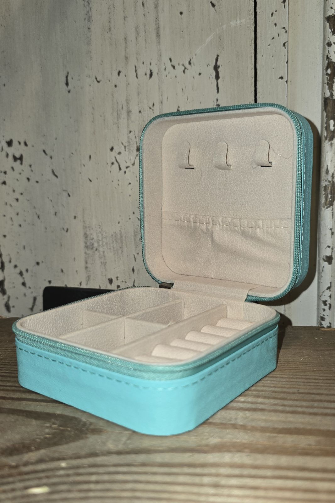 Hit The Road Turquoise Traveling Jewelry Box