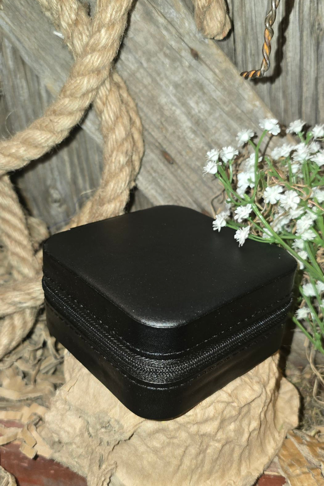 Hit The Road Black Traveling Jewelry Box