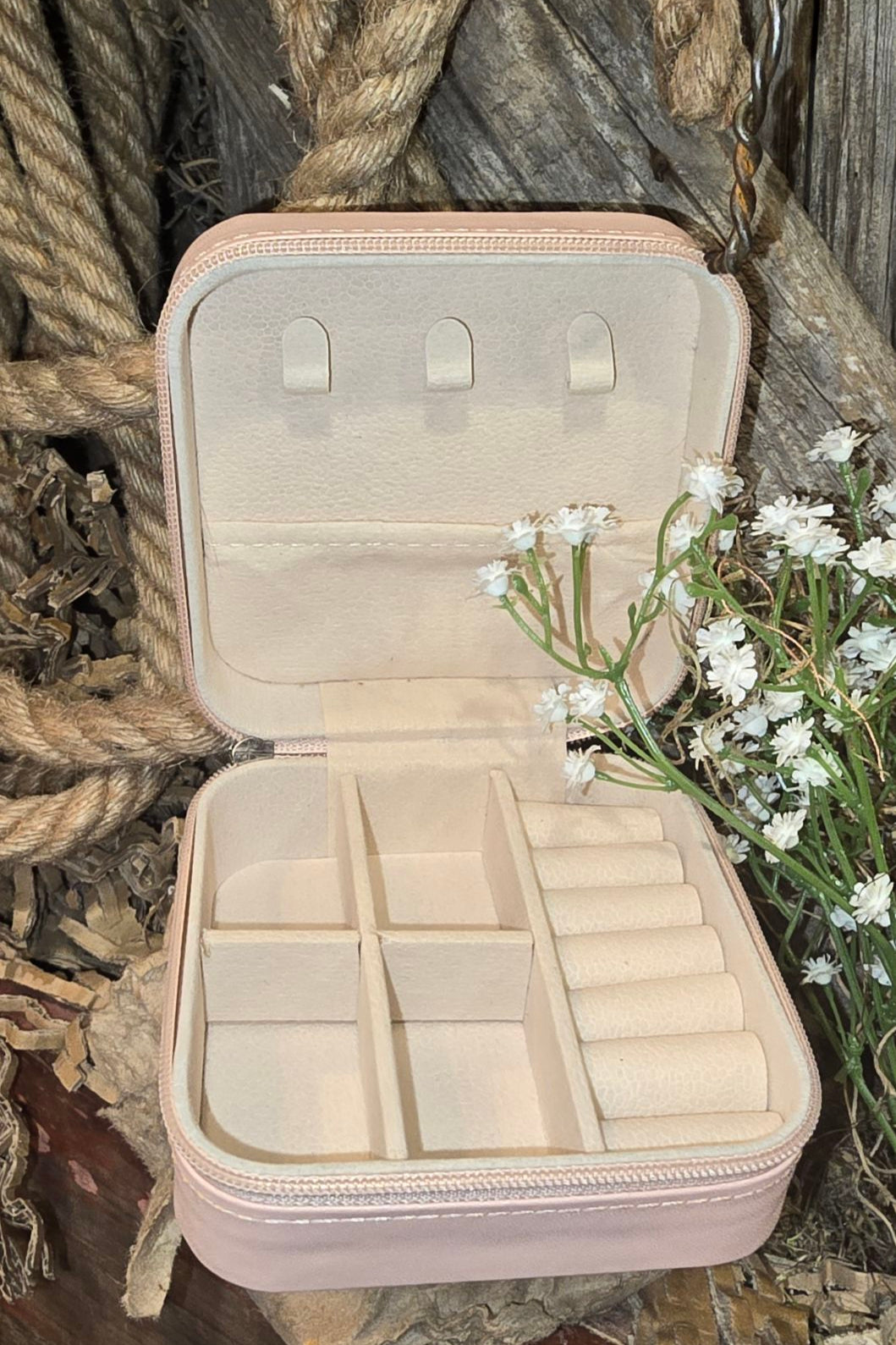 Hit The Road Pink Traveling Jewelry Box