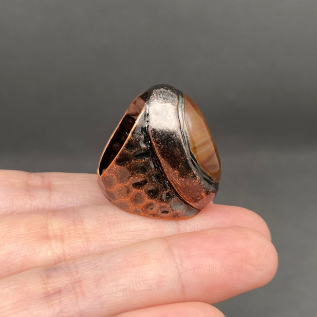 Vintage Crimson Oval Ring