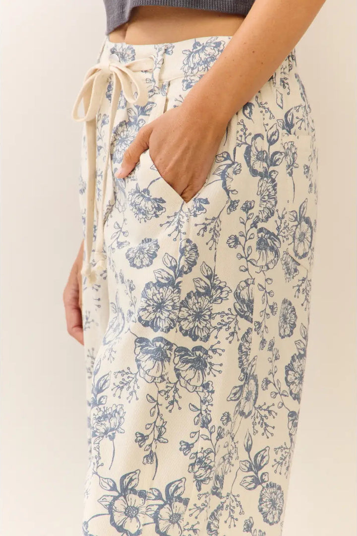 Vintage Vine Cropped Pants