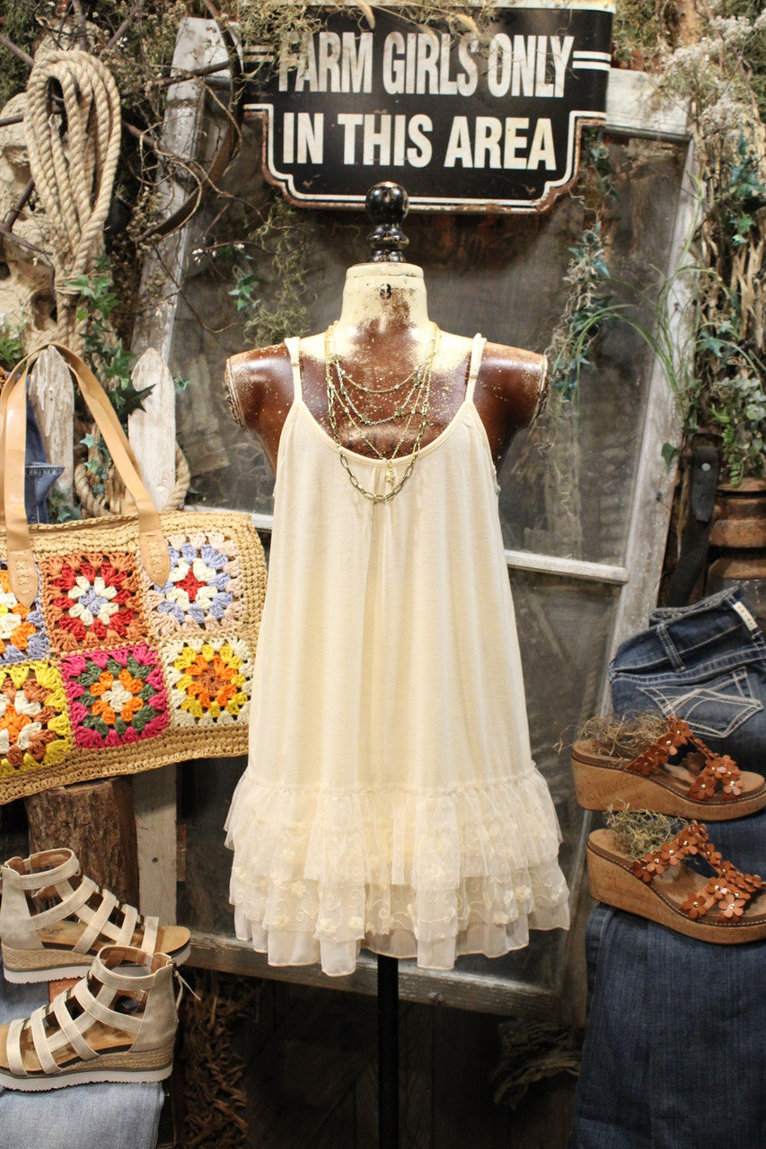 Layers of Lace Beige Extender