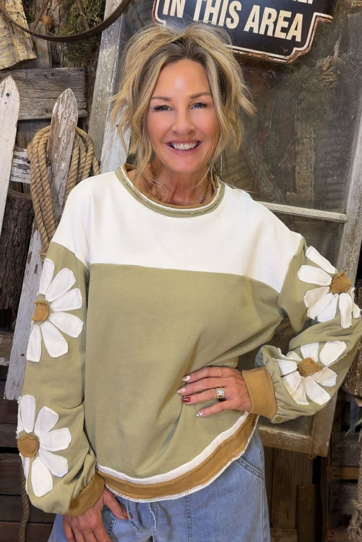 Earth &amp; Petal Daisy Top
