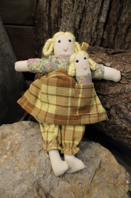 Sweet Kisses Mommy Doll