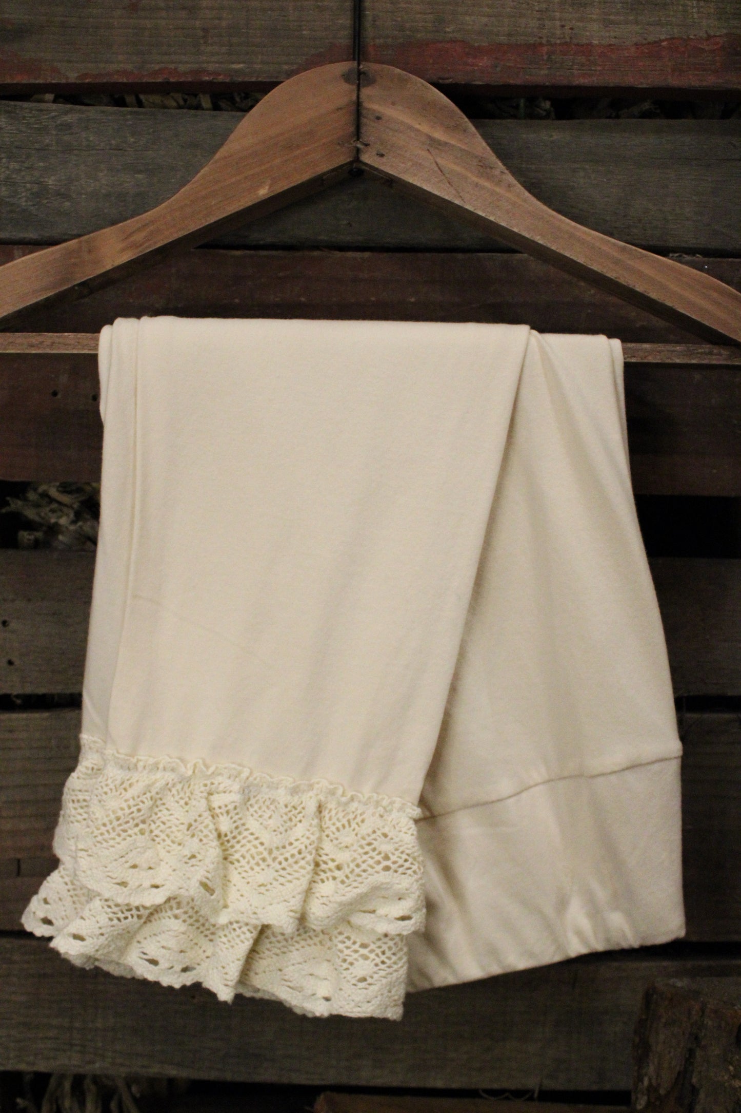 Happy Hem Cream Leggings by April Cornell