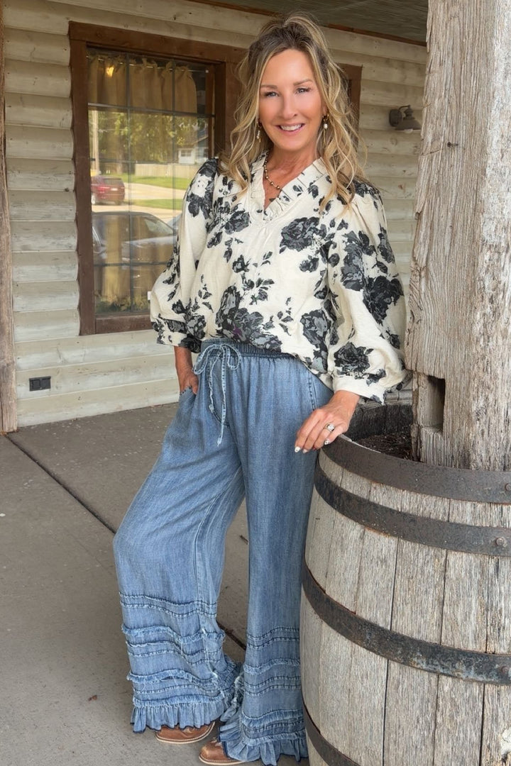 Ivory &amp; Noir Floral Blouse