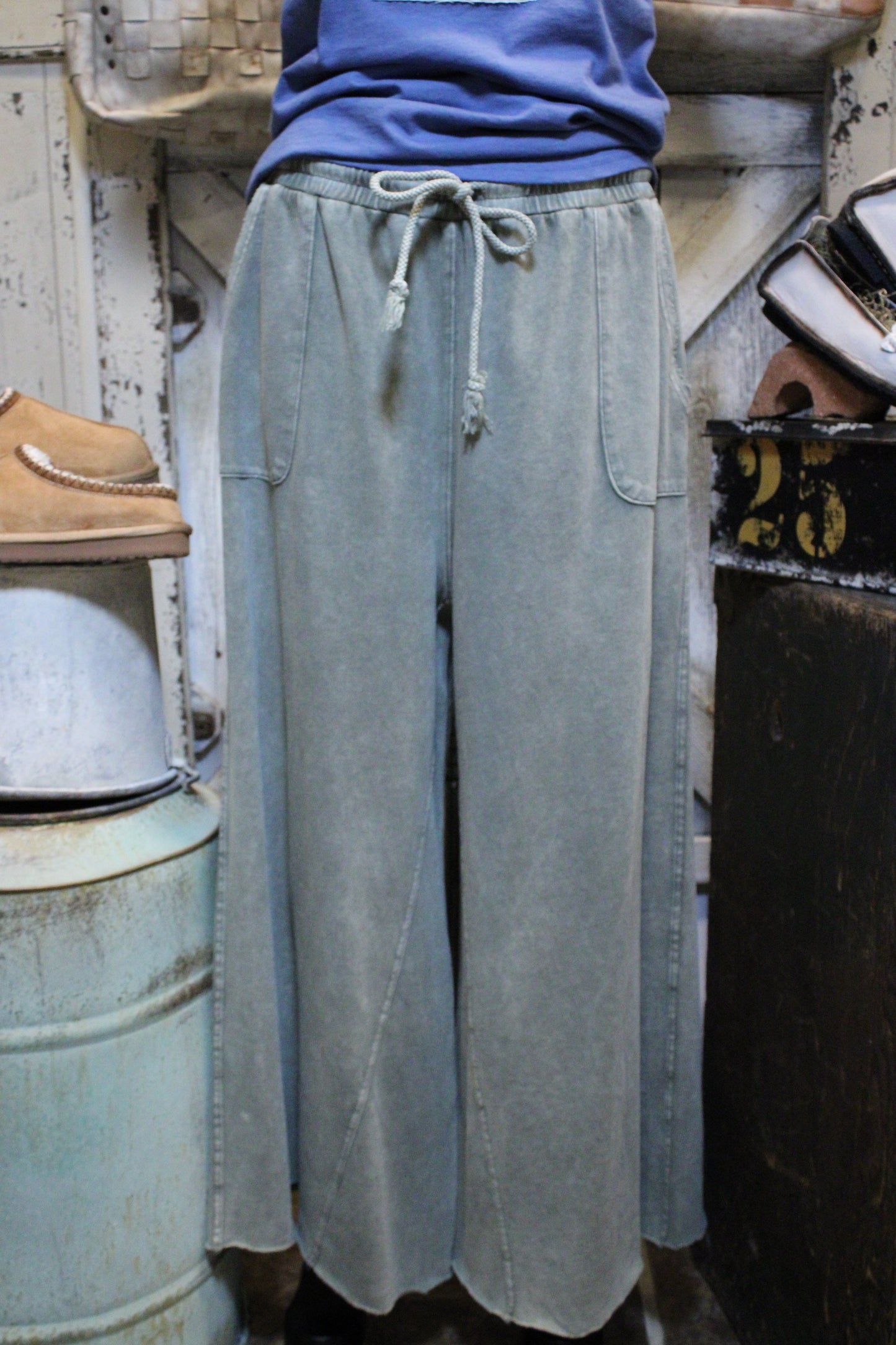 Kick Back Ash Green Casual Pants
