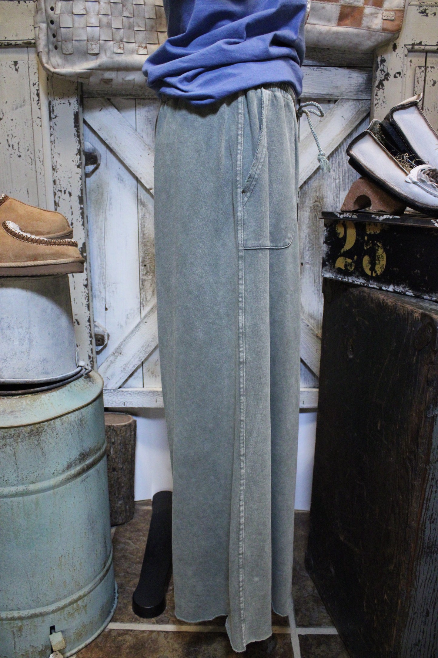 Kick Back Ash Green Casual Pants