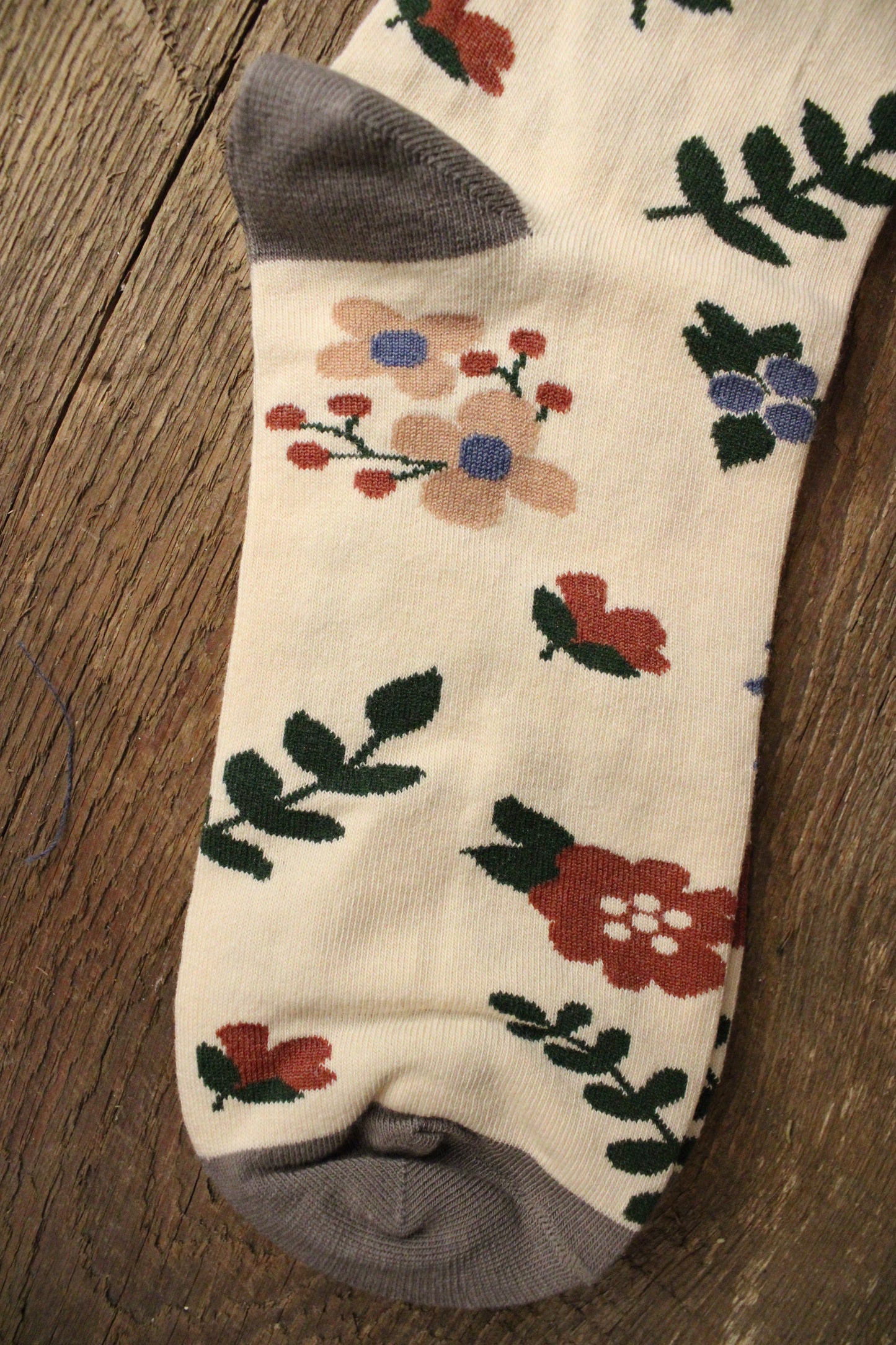 Floral Toss Socks