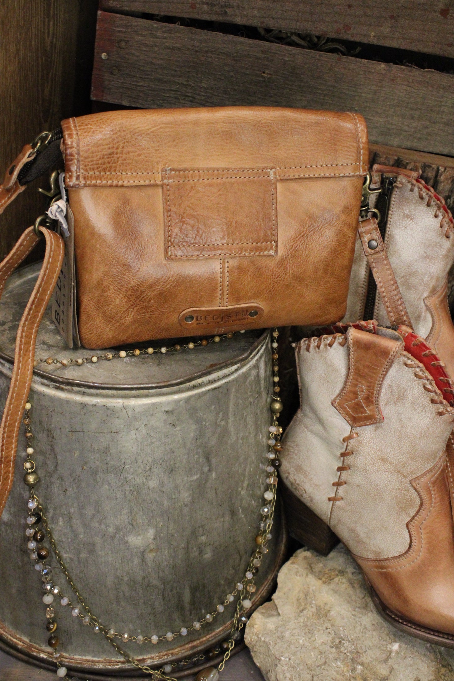 Bed|Stu Ziggy Tan Rustic Handbag