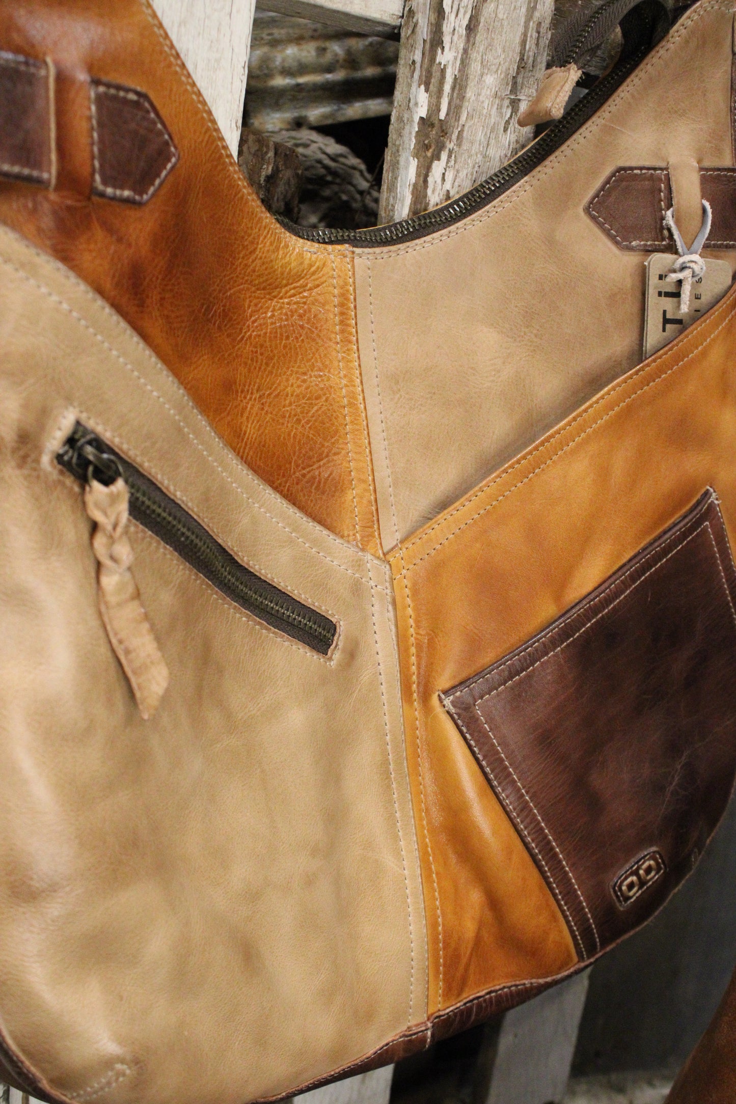 Bed|Stu Argus Cafe Latte Rustic Handbag