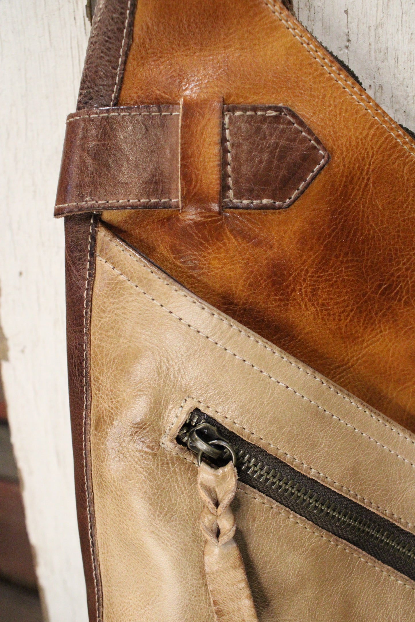 Bed|Stu Argus Cafe Latte Rustic Handbag