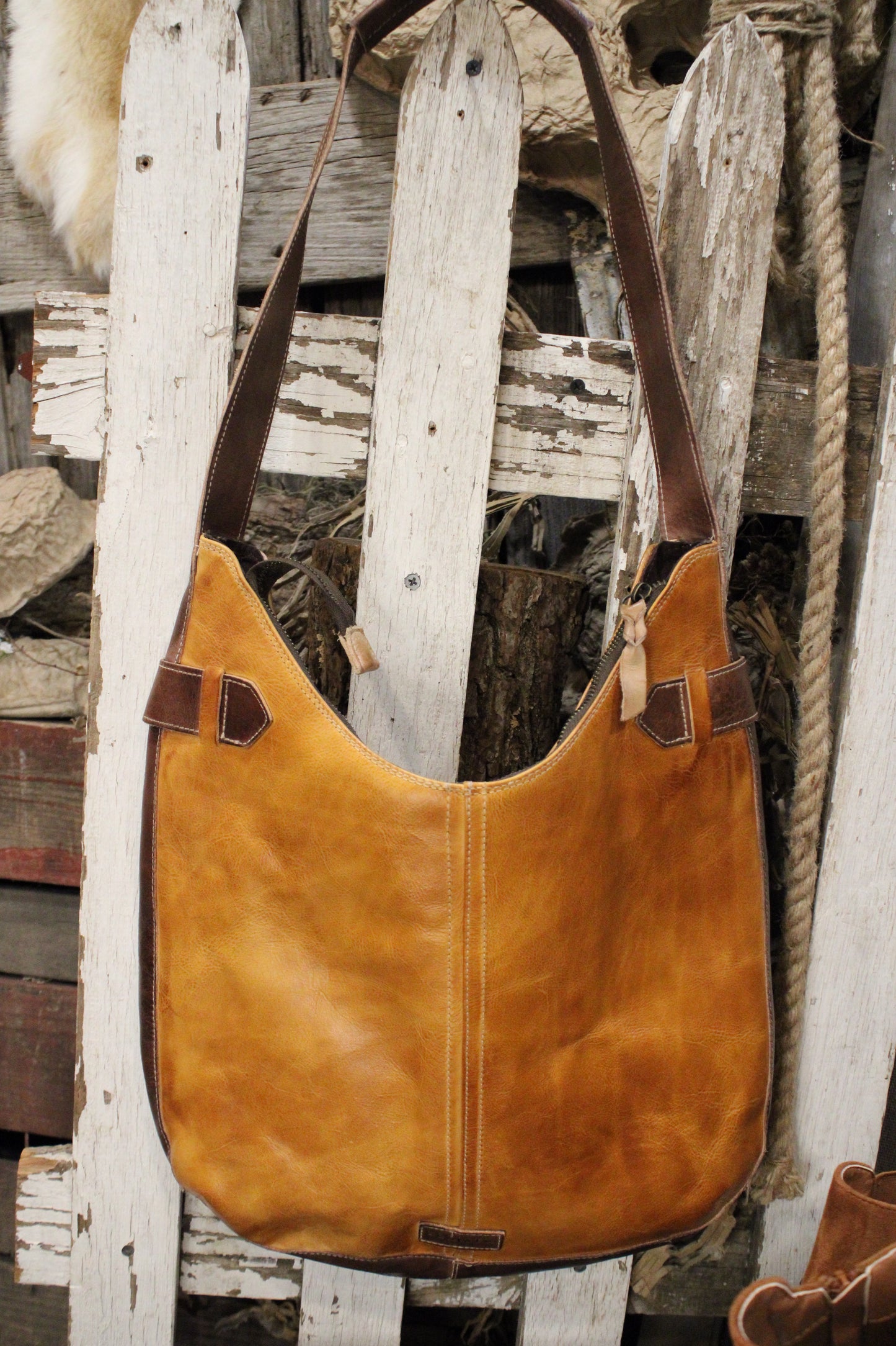 Bed|Stu Argus Cafe Latte Rustic Handbag