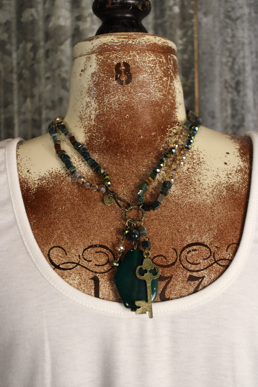 Suki India Agate Necklace