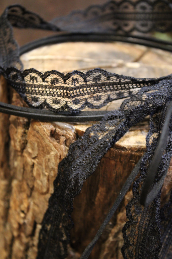 Midnight Lace Choker