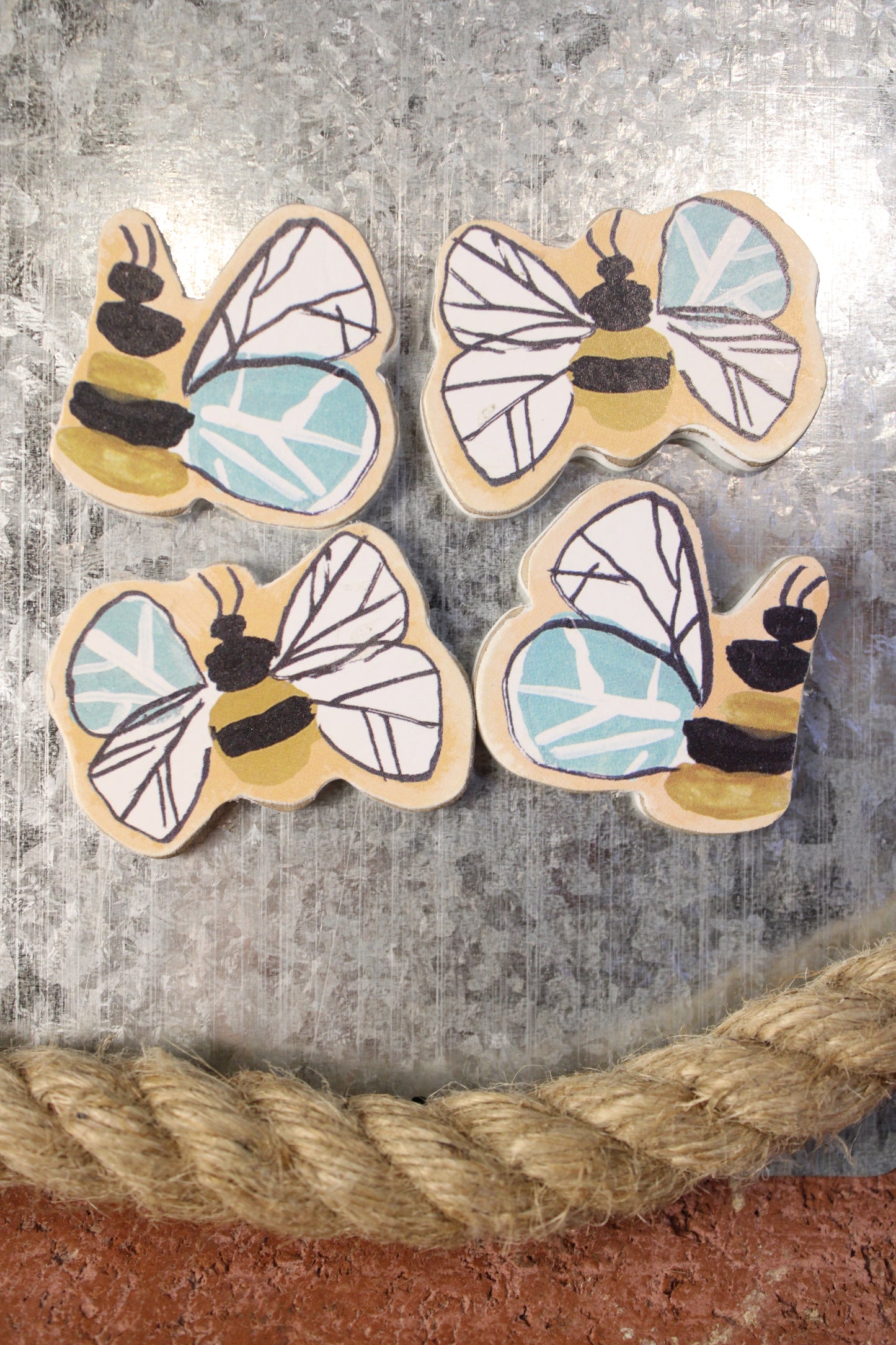 Bees Magnet Set