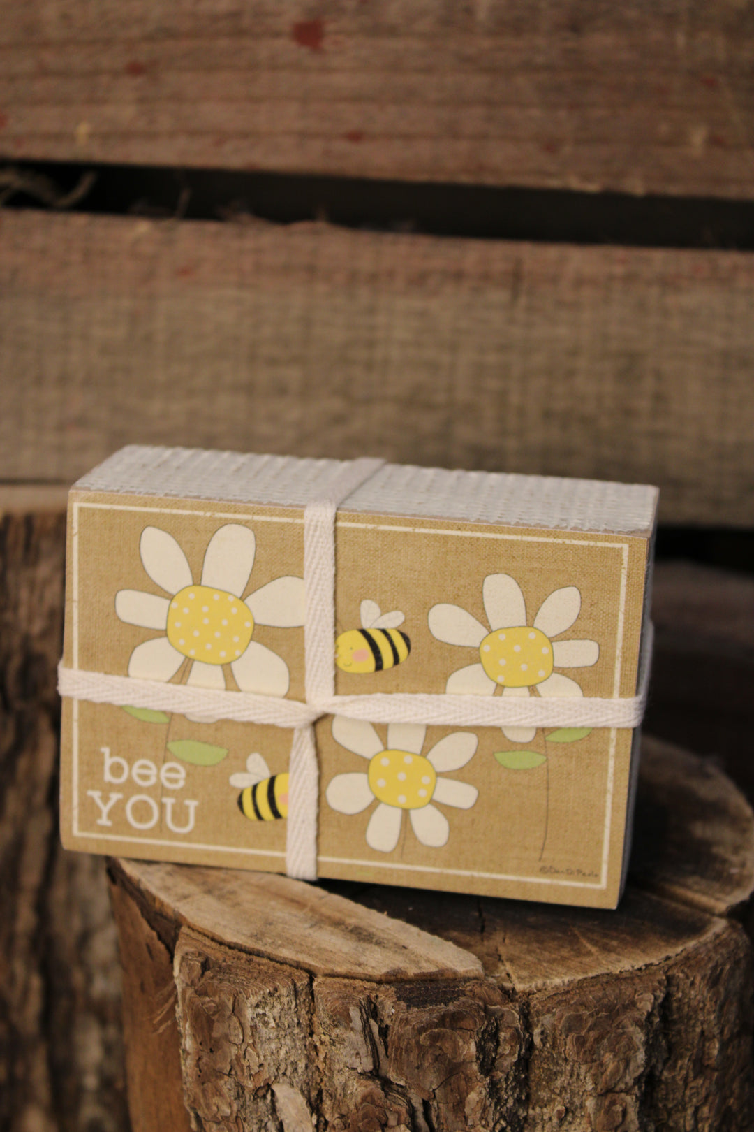 Bee You Box Sign &amp; Sock Set