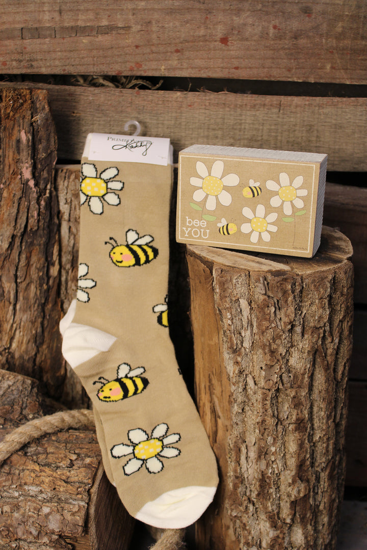 Bee You Box Sign &amp; Sock Set