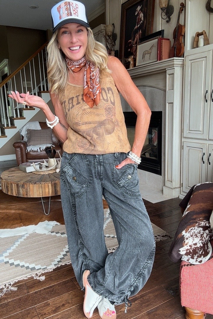 Memory Lane Black Capri Pants