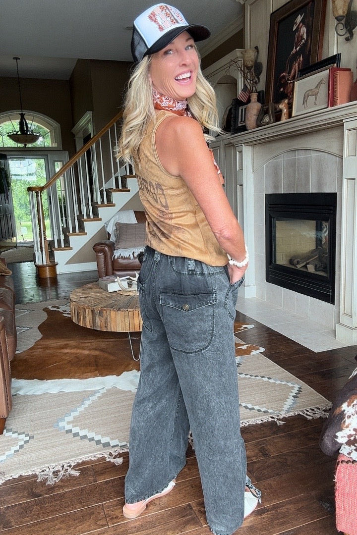Memory Lane Black Capri Pants
