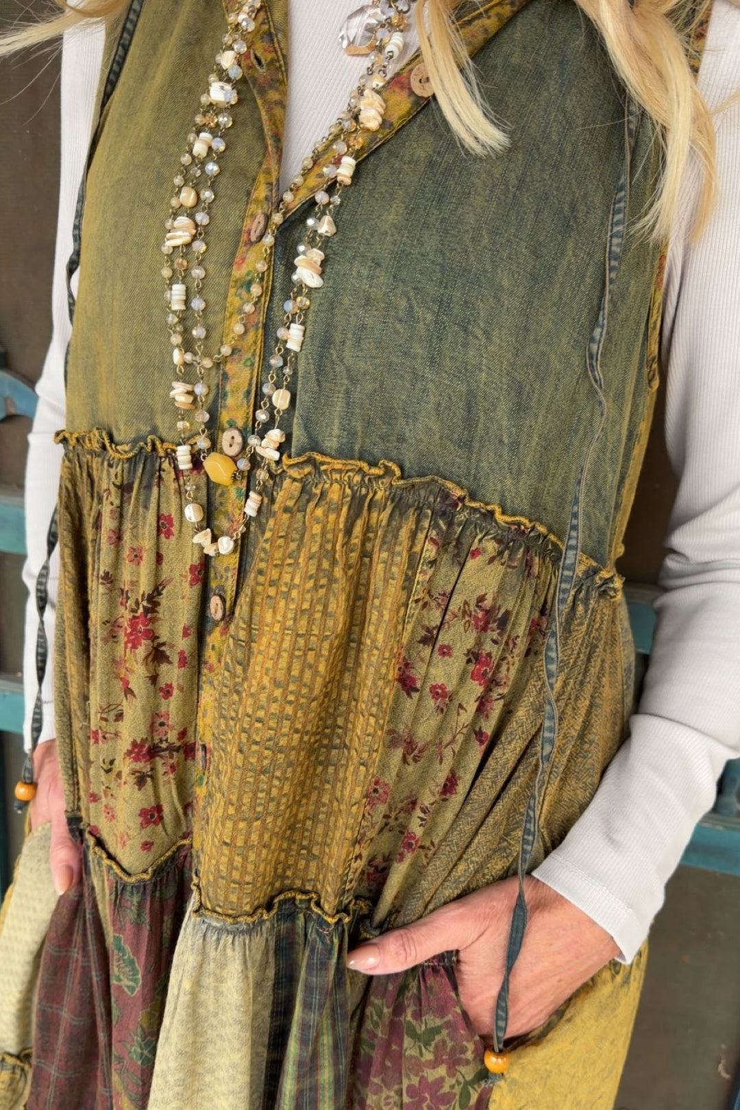 Desert Charm Sleeveless Hooded Jacket
