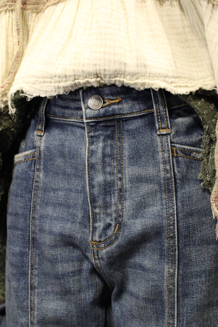 Honey High Rise Barrel Jeans