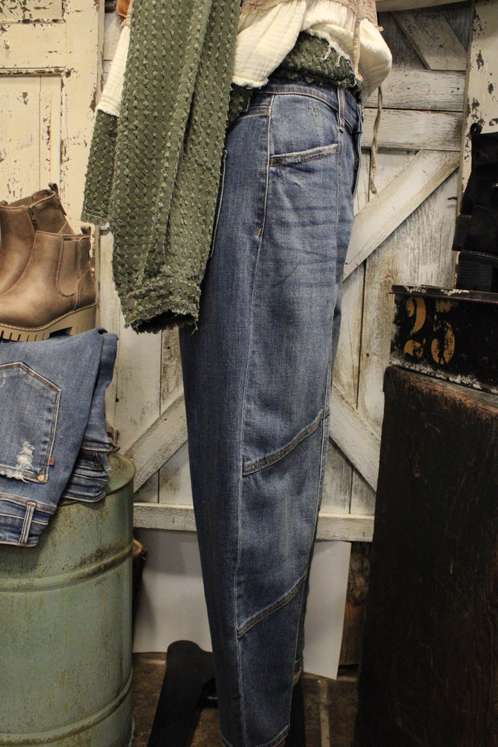 Honey High Rise Barrel Jeans