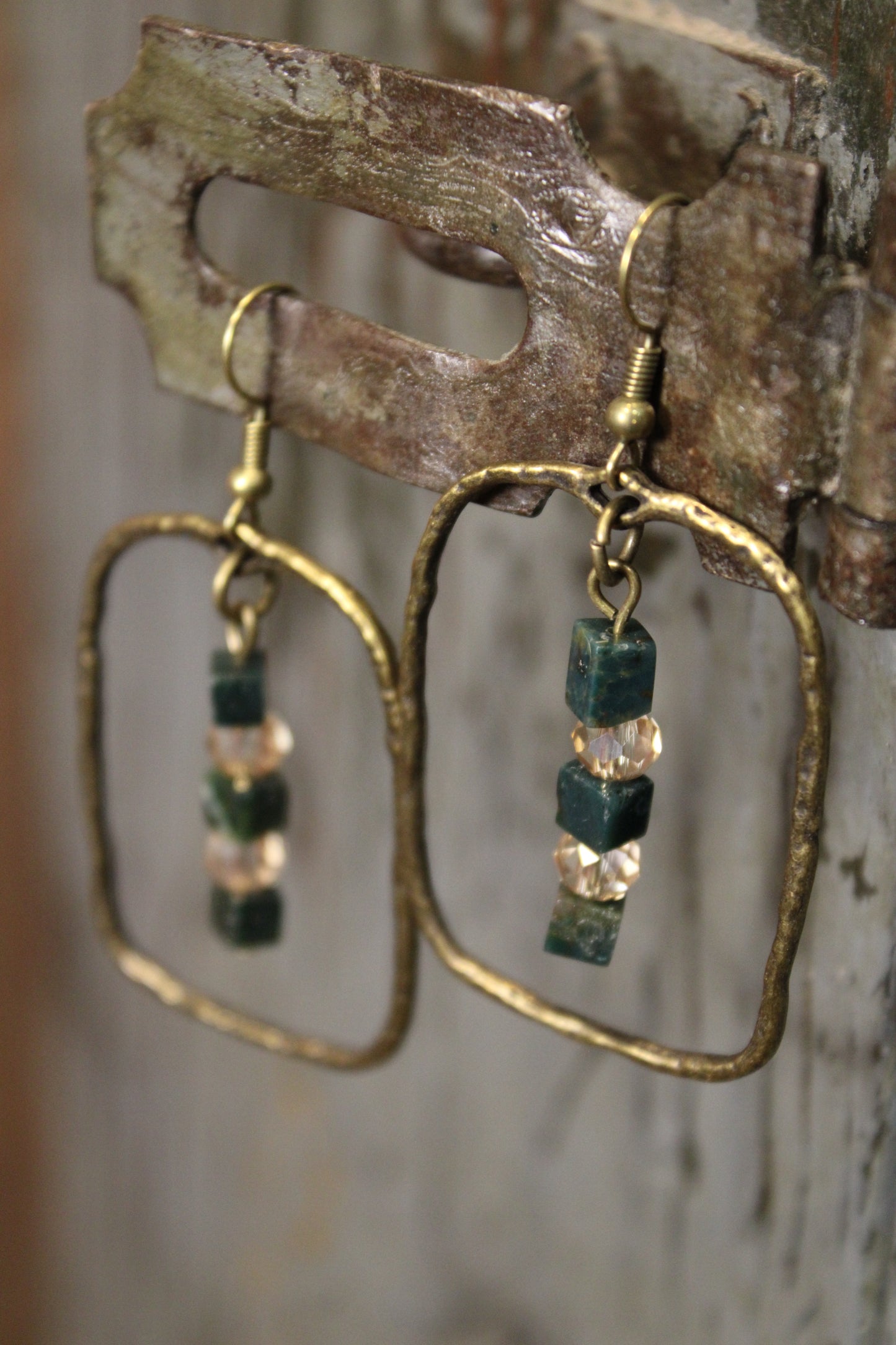 Suki India Agate Earrings