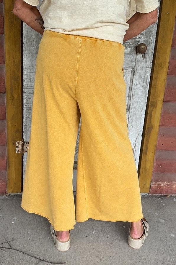 Kick Back Mustard Casual Pants