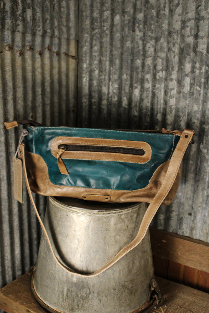 Bed|Stu Hyperbolic Oats Arctic Teal Rustic Handbag