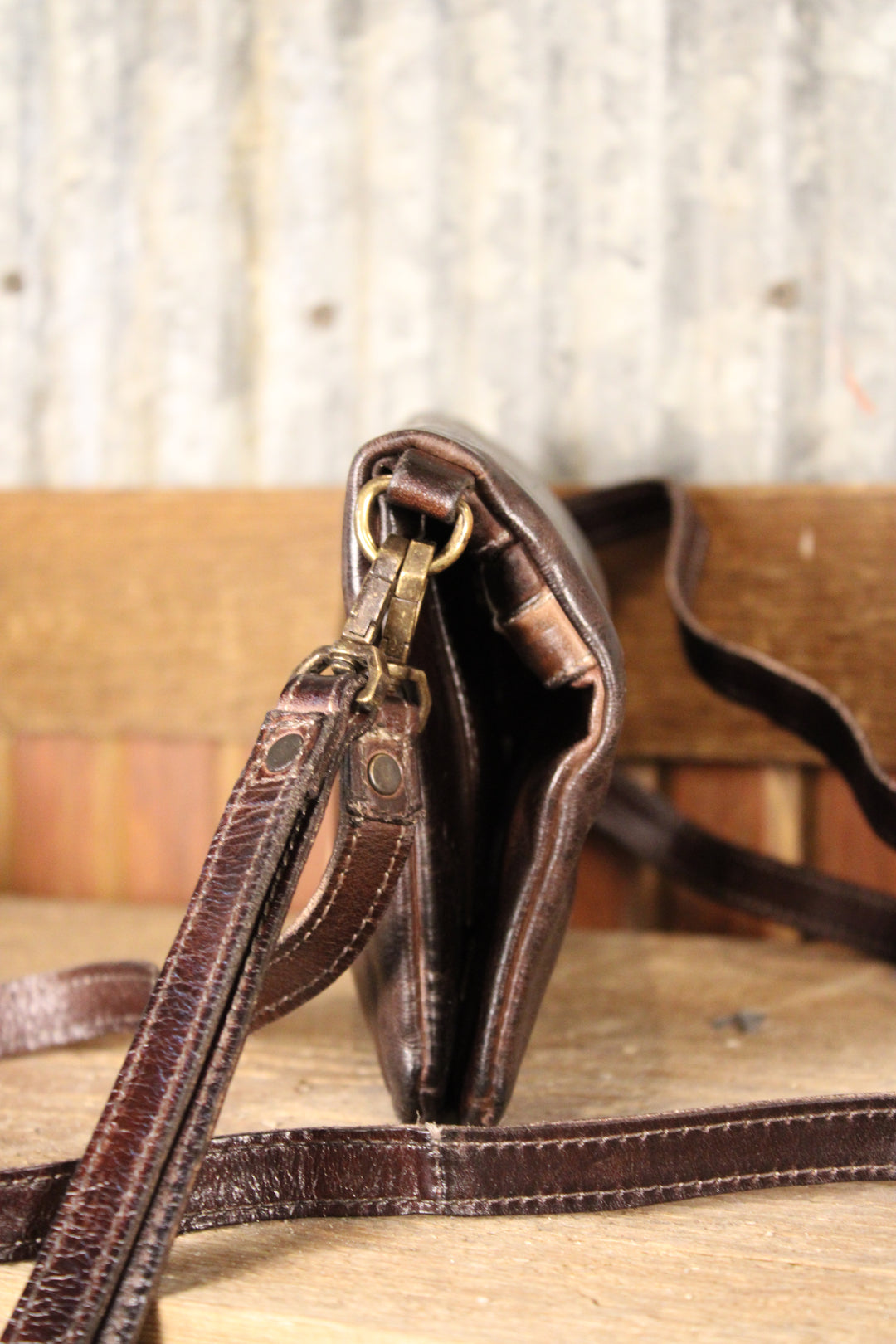 Bed|Stu Cadence Teak Rustic Handbag