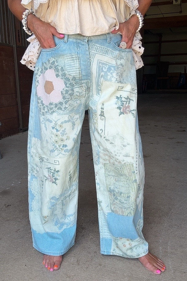 Patch Print Light Denim Barrel Jeans